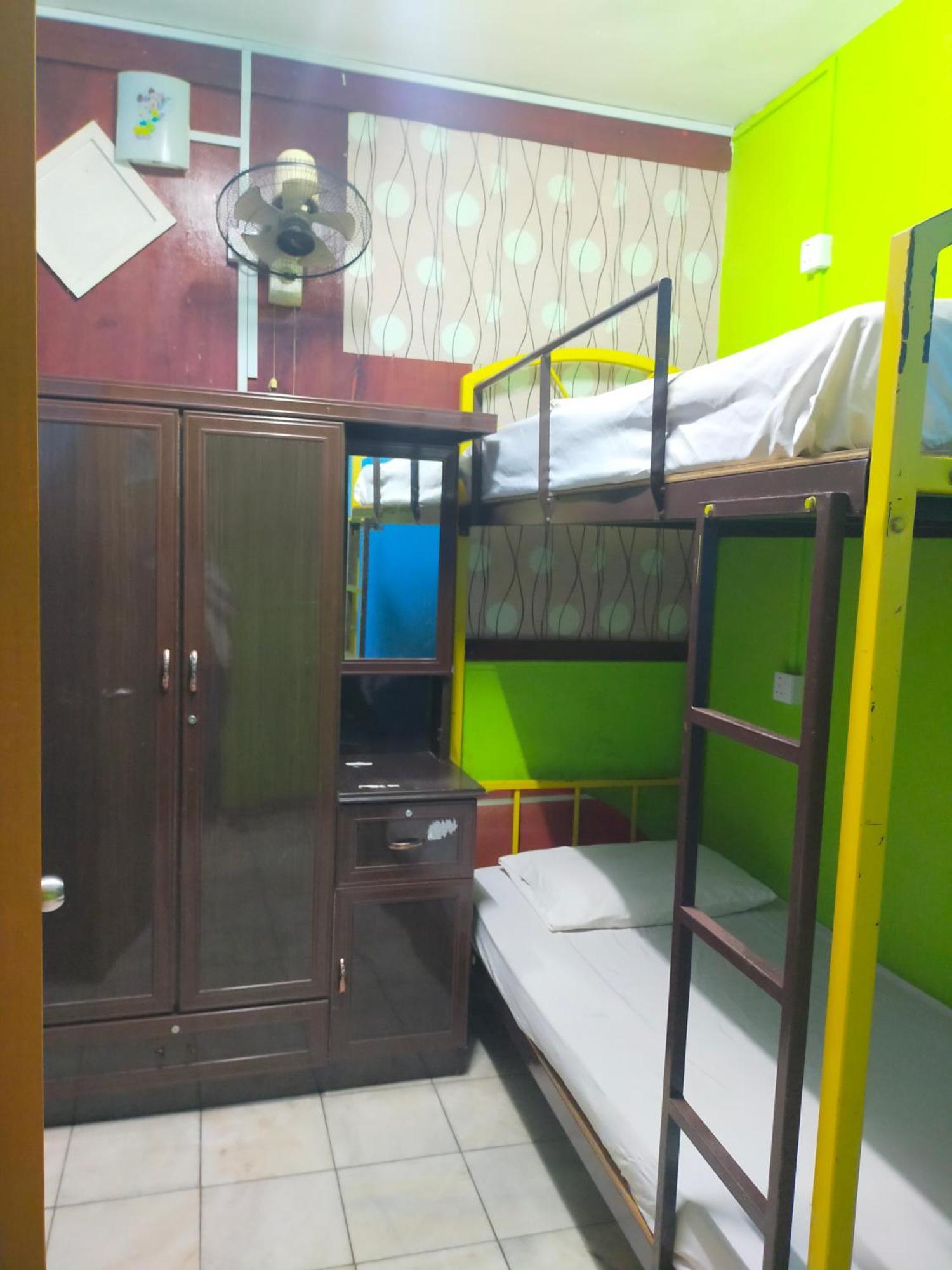 Netasha Holiday Inn Тана Рата Екстериор снимка