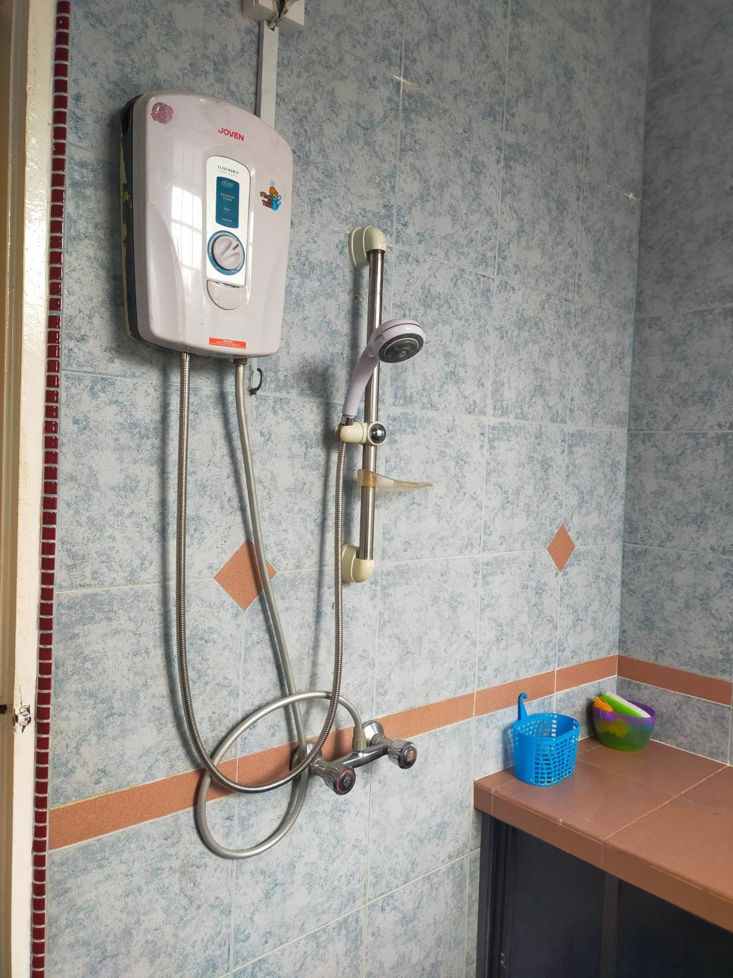 Netasha Holiday Inn Тана Рата Екстериор снимка