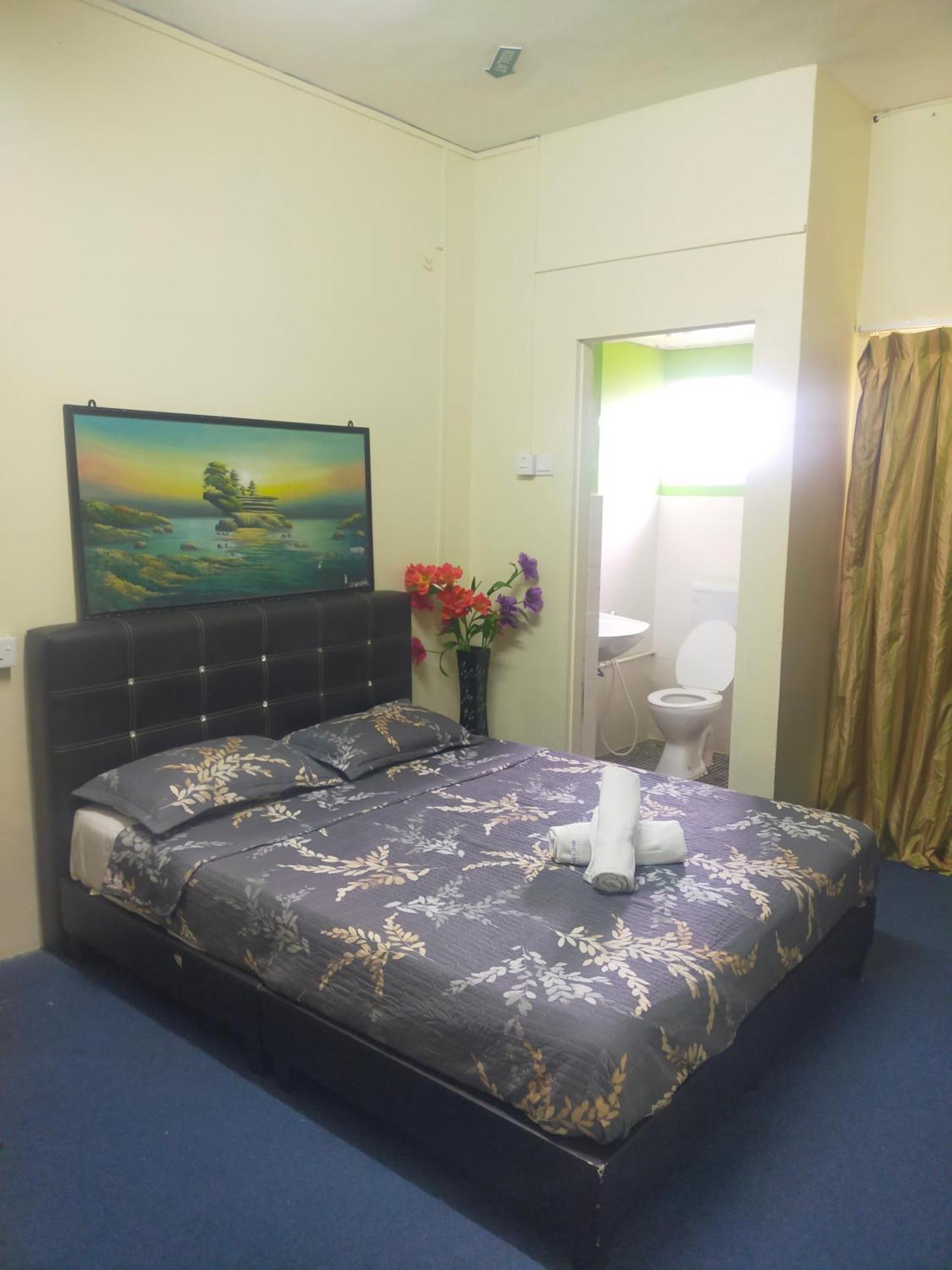 Netasha Holiday Inn Тана Рата Екстериор снимка