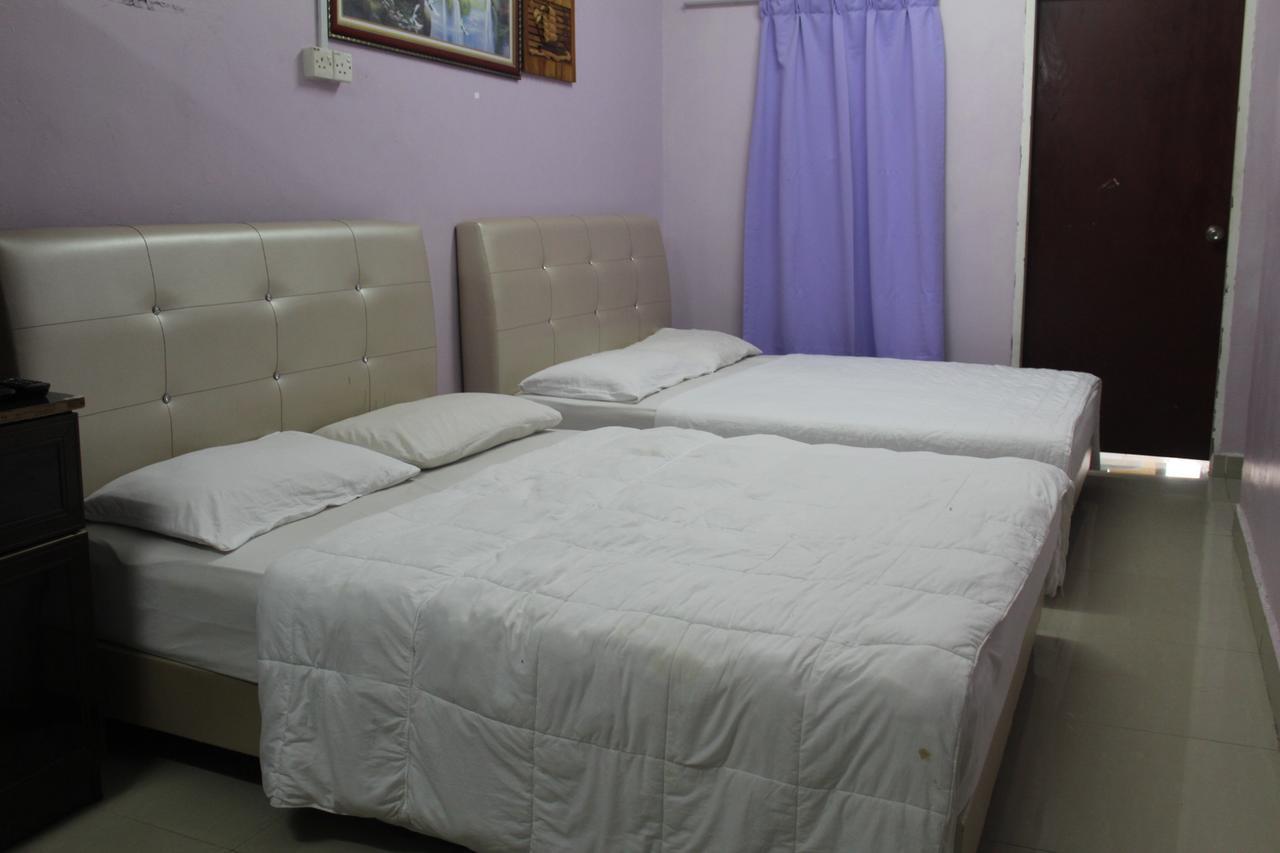 Netasha Holiday Inn Тана Рата Екстериор снимка