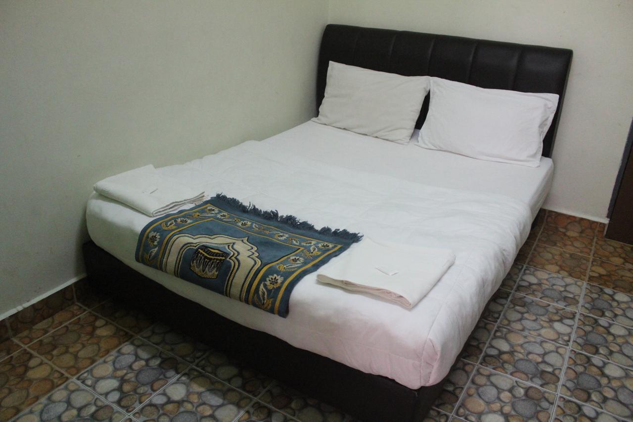 Netasha Holiday Inn Тана Рата Екстериор снимка
